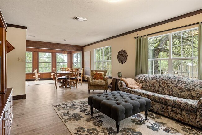 Building Photo - 287 Eden Ranch Dr