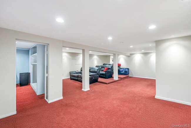 Building Photo - 2327 Cleveland St