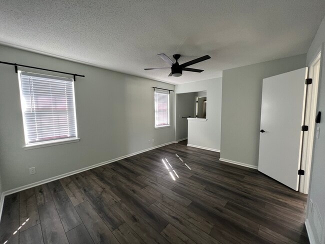 Primary bedroom/bathroom - 14103 W 88th Terrace