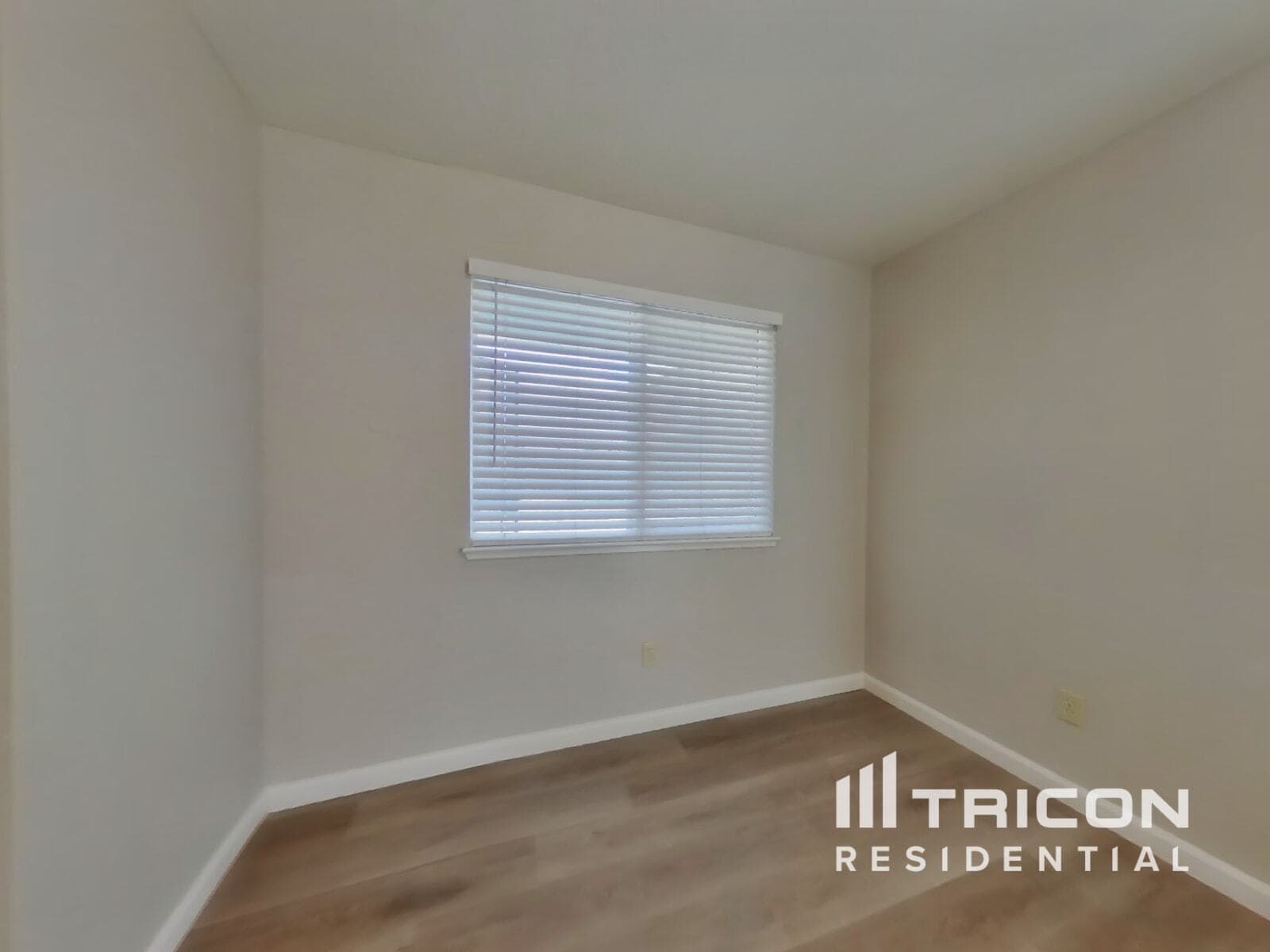 Building Photo - 515 Tisdell Dr