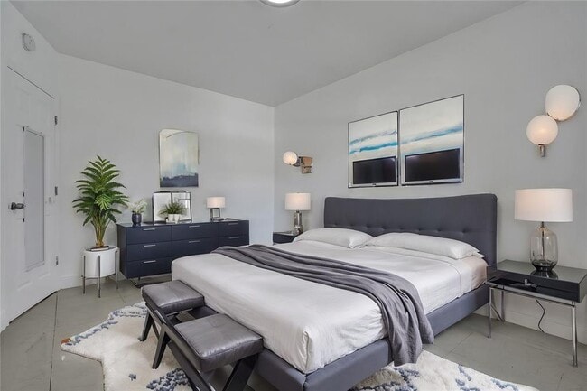 Building Photo - 775 81st St