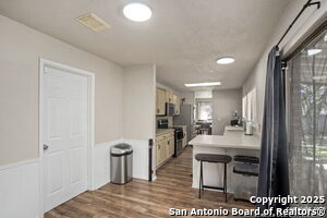 Building Photo - 7205 Breeze Hollow