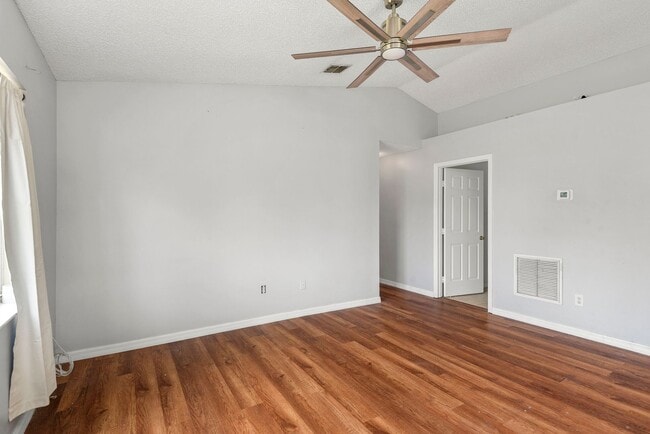 Building Photo - 301 S Capen Ave