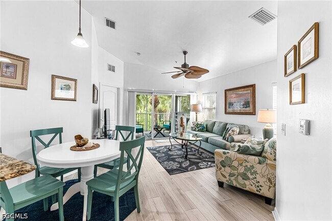 Building Photo - 12181 Summergate Cir