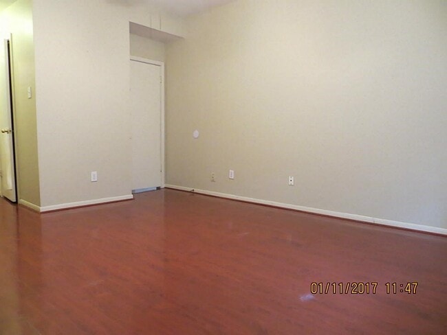 Building Photo - 5418 Baslow Dr