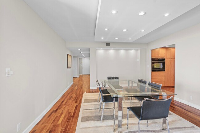 Building Photo - 3250 S Ocean Blvd