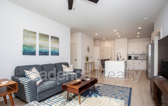 Building Photo - 610 S Kerr Ave