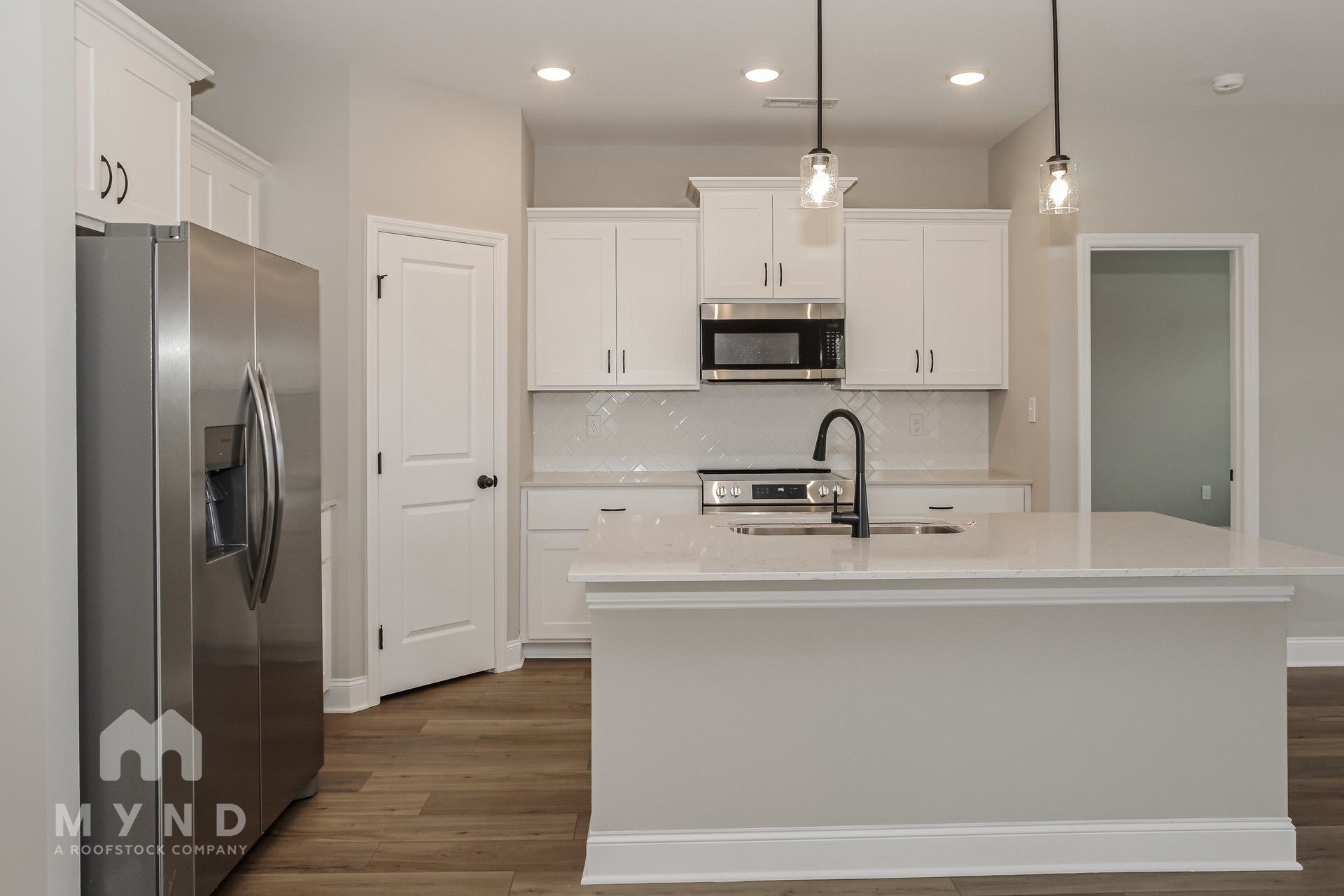 Building Photo - 235 Irish Hl Dr