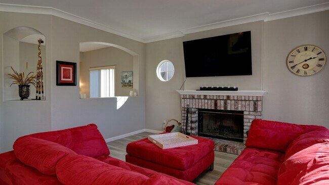 Building Photo - 9520 Wellington Cir