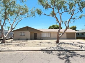 Building Photo - Highland Estates