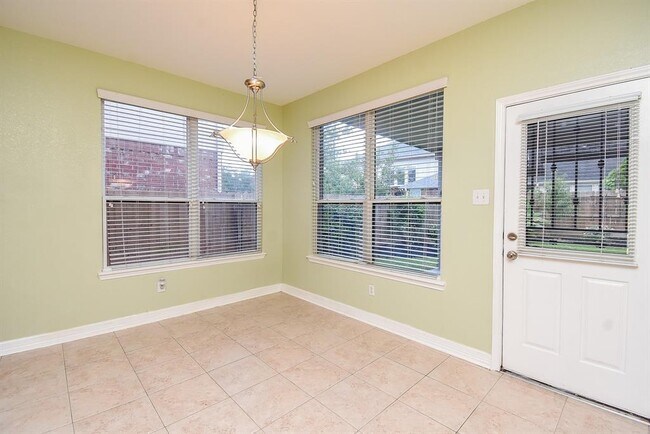 Building Photo - 20907 Avery Cove Ln