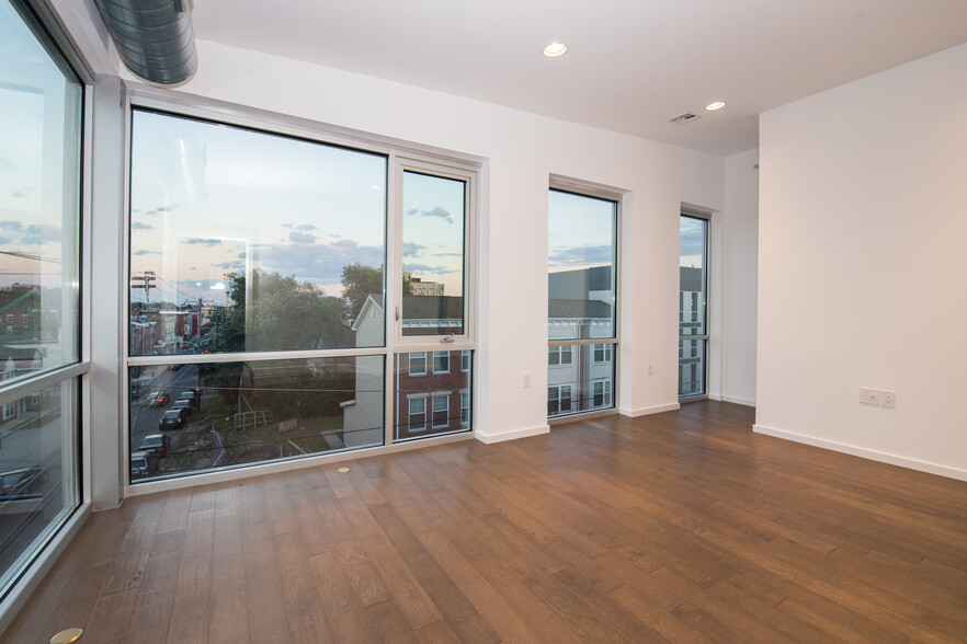 Building Photo - 1444 N 7th St