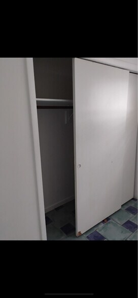 Building Photo - 702 N L St