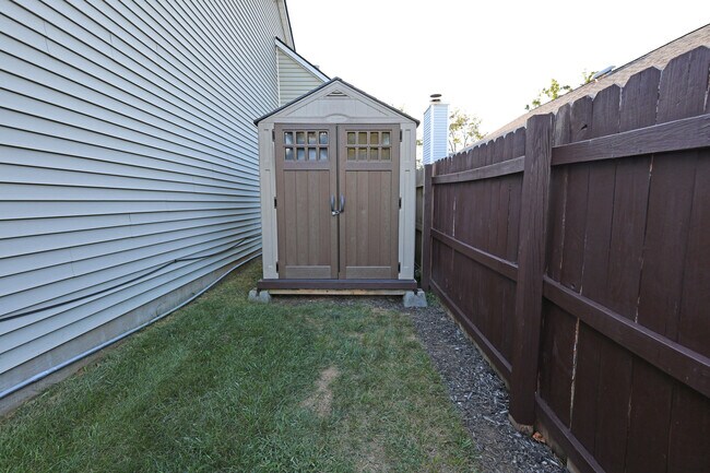 Building Photo - 4216 Kensington Garden Ct