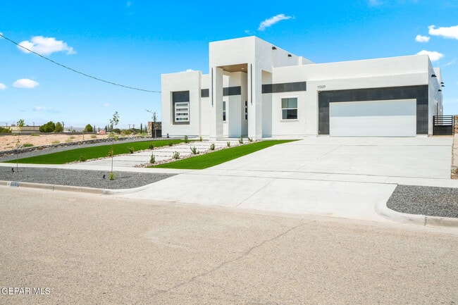Building Photo - 11337 Ardelle Ave