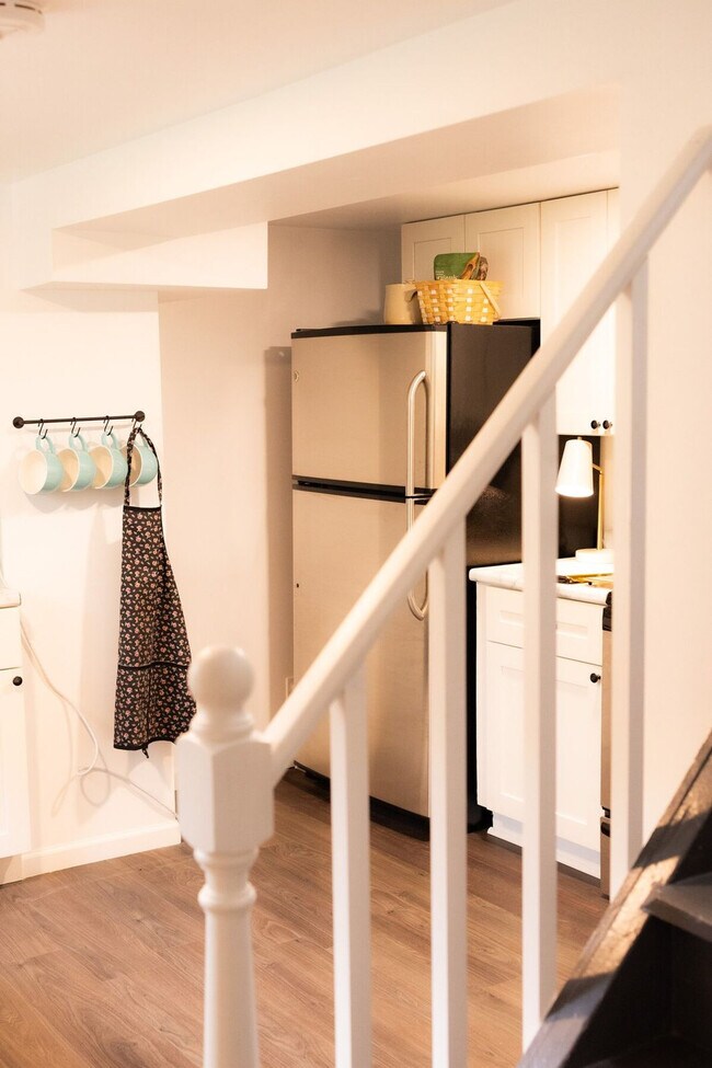 Building Photo - 2919 Elm St