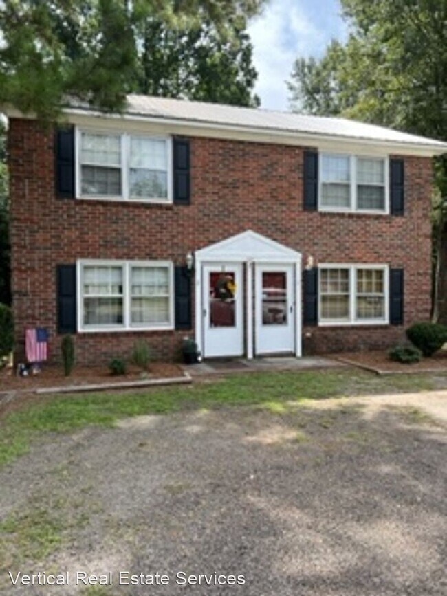 Primary Photo - 2 br, 1 bath House - 122-1 Medford Drive