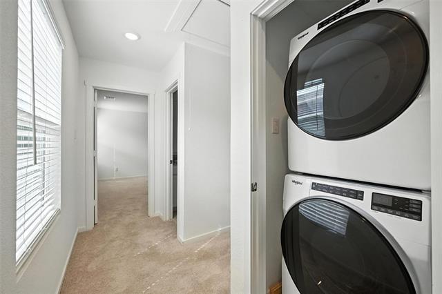 Building Photo - 922 Grebe Dr