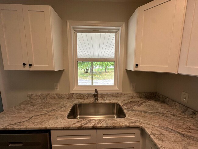 Building Photo - 446 Cape Fear Blvd