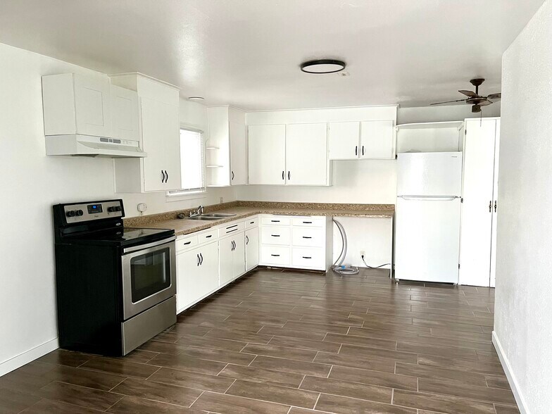 Building Photo - 14318 67th Ave NE