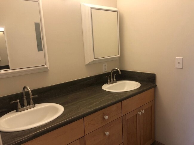 Building Photo - Keauhou Kona Surf & Racquet Club 3 Bedroom, 2 Bathroom