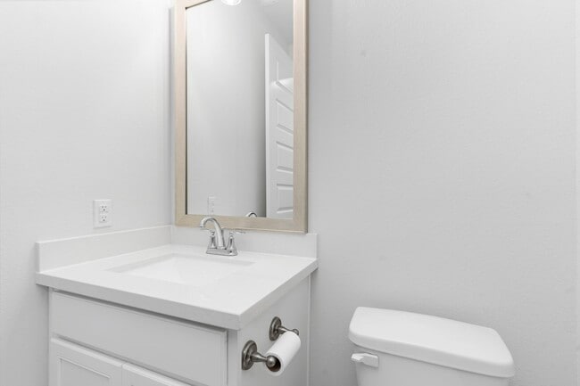 Building Photo - 7019 Winterberry Gln Ln