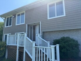 Building Photo - 901 Nesconset Hwy