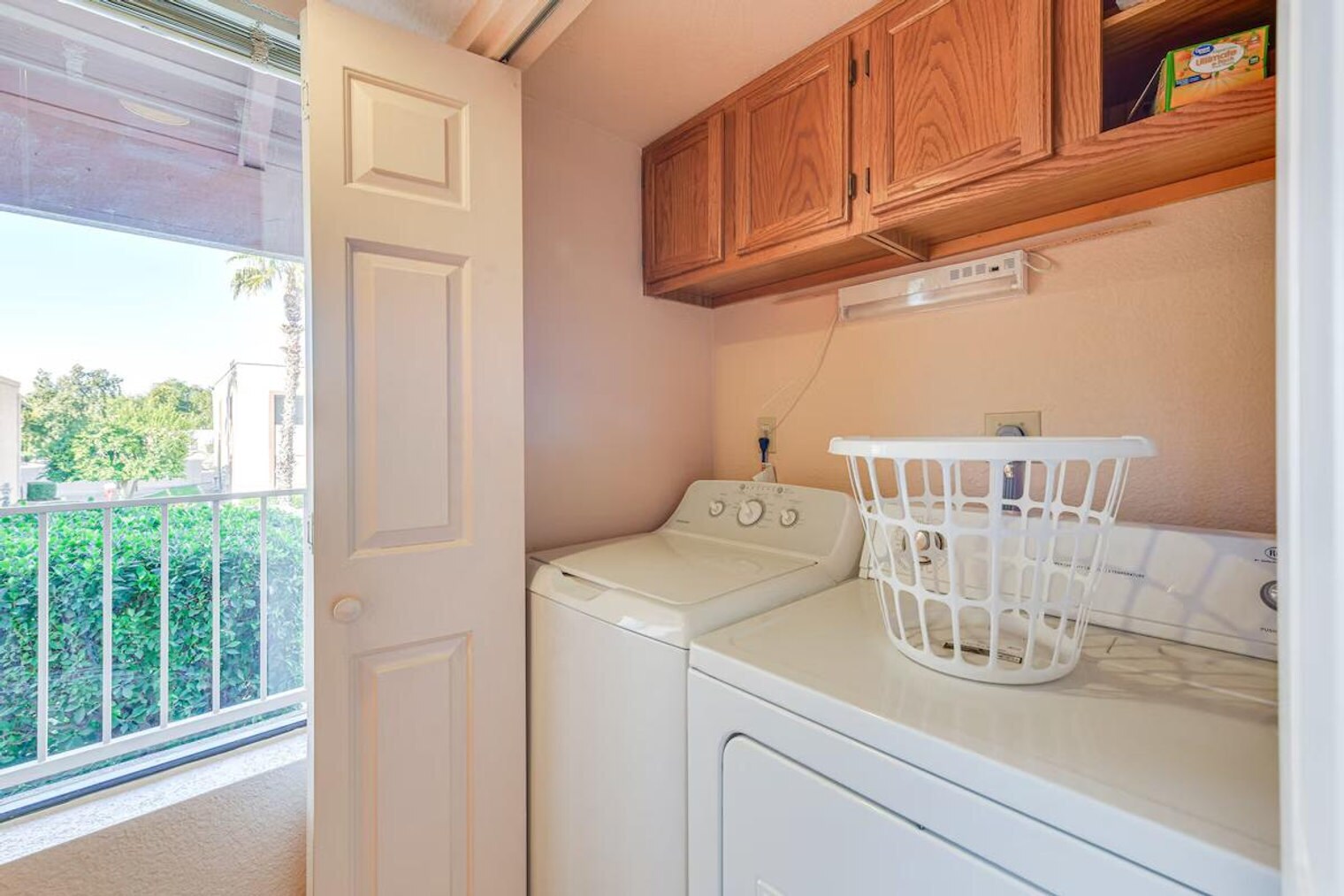 Building Photo - 205 E Boise St