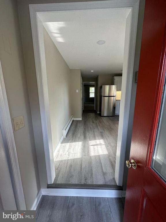 Building Photo - 134 Maple Ave