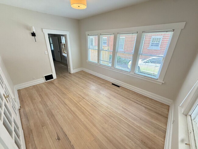 Building Photo - 3 Bed 1 Bath in Rountree