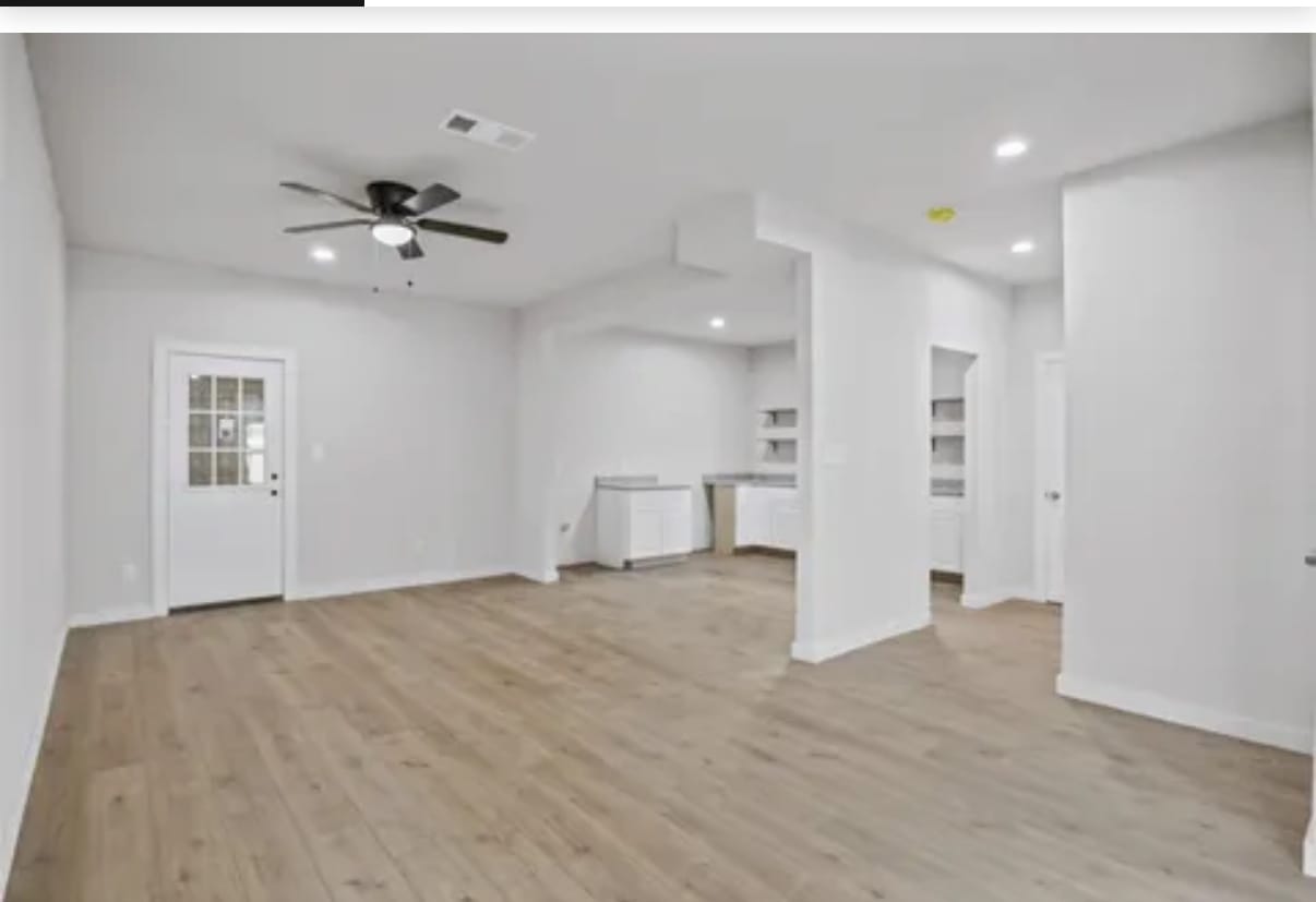 Large living, dining and kitchen - 3323 Rutledge St