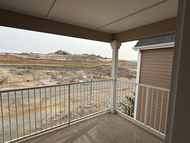 Building Photo - 2 Bedrooms with 2 Bathrooms at the Edge at...