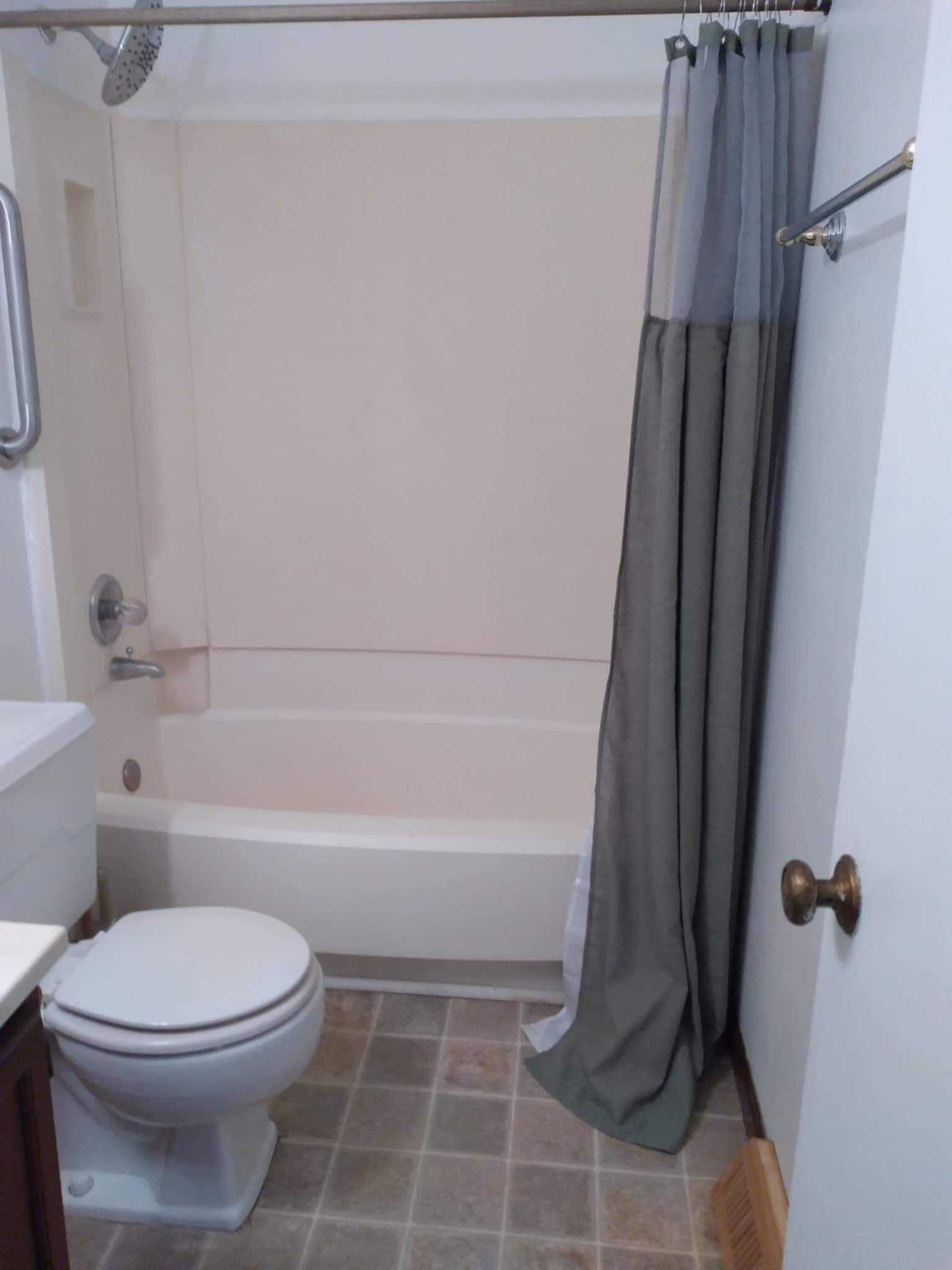 Building Photo - 1545 Bristol Ln