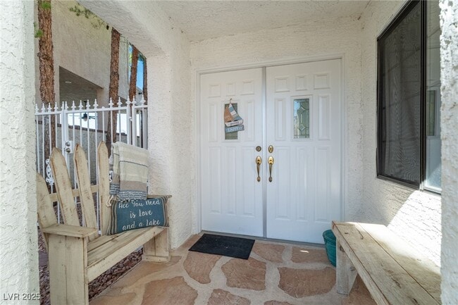 Building Photo - 8744 Captains Pl