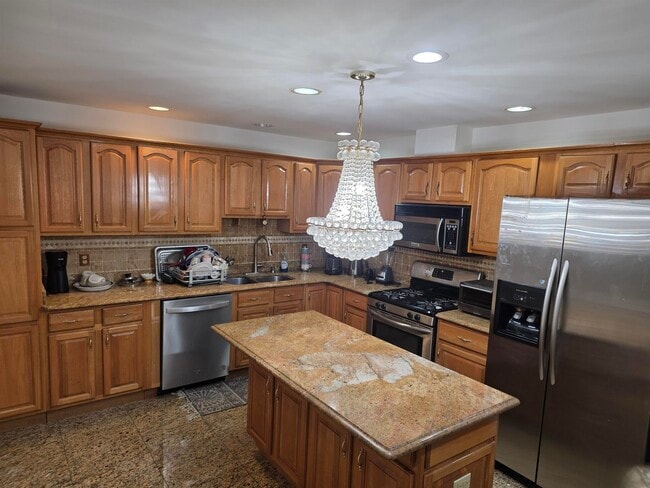 Building Photo - 7014 Grand Ave