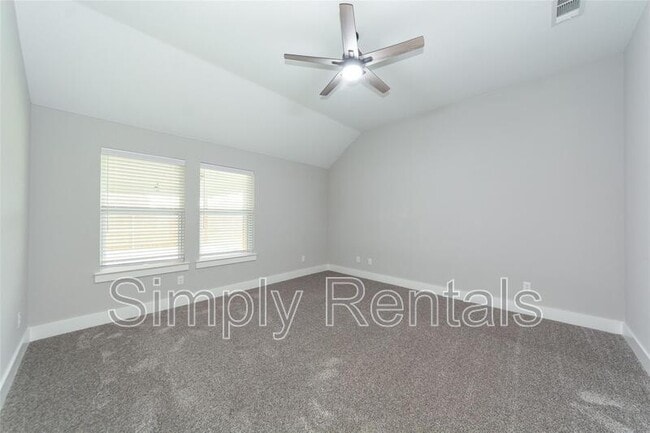 Building Photo - 5007 Peacock Ln