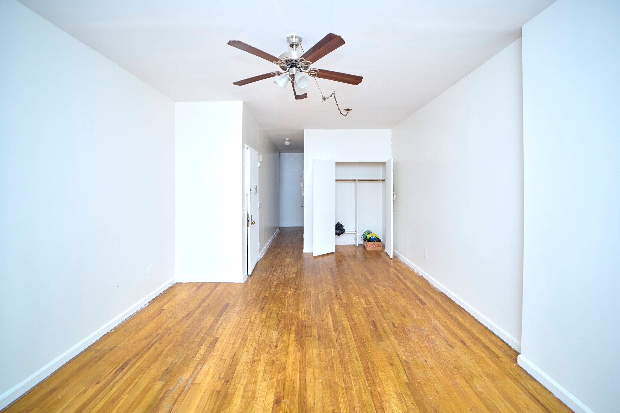 Building Photo - 248 Madison St