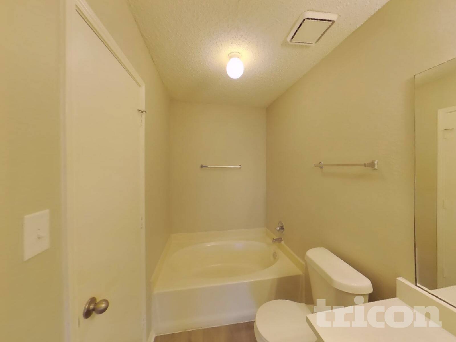 Building Photo - 327 Moss Hill Dr