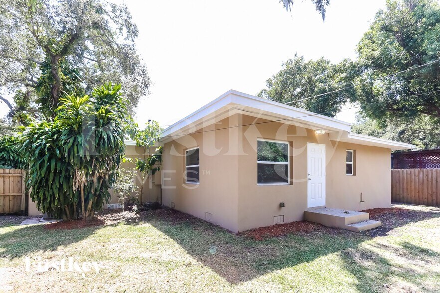 Building Photo - 5245 2nd Ave N