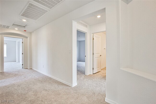 Building Photo - 7412 Legacy Pt St