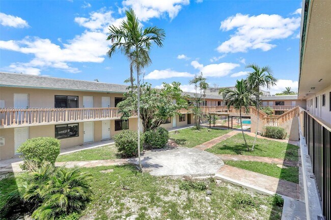 Building Photo - 13210 Memorial Hwy