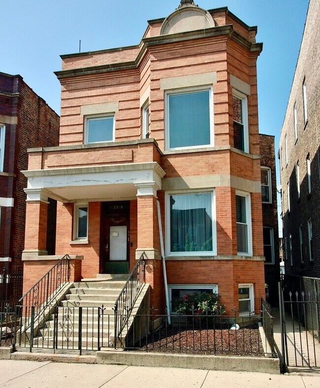 Primary Photo - 3918 W Van Buren St