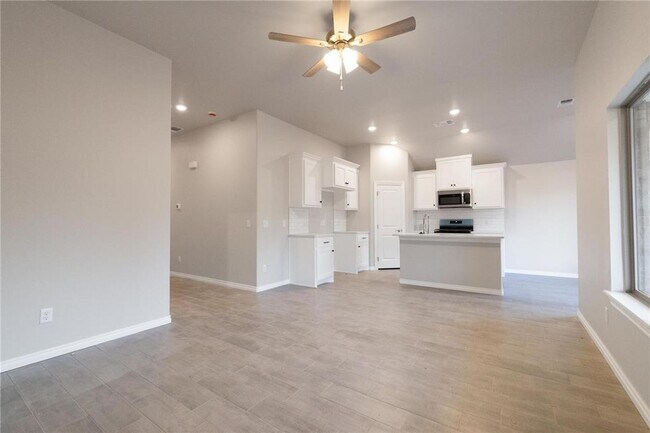 Building Photo - Luxury BRAND NEW 3 Bedroom 2 Bathroom Home...