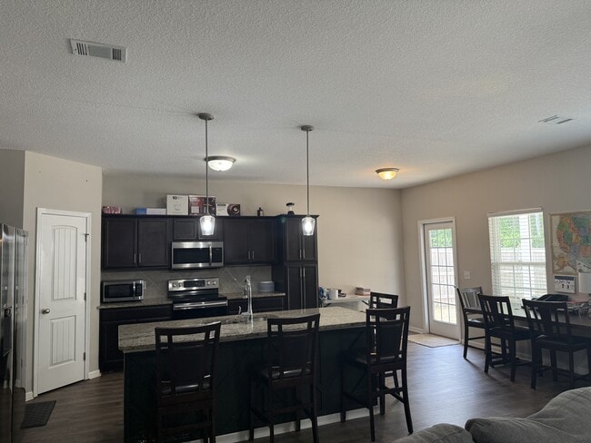 Building Photo - 261 Sapwood Wy