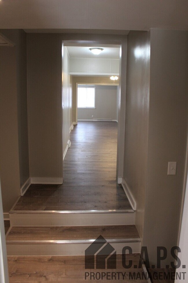 Building Photo - Move in Ready!