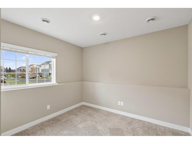 Building Photo - 6612 Hinterland Trl S