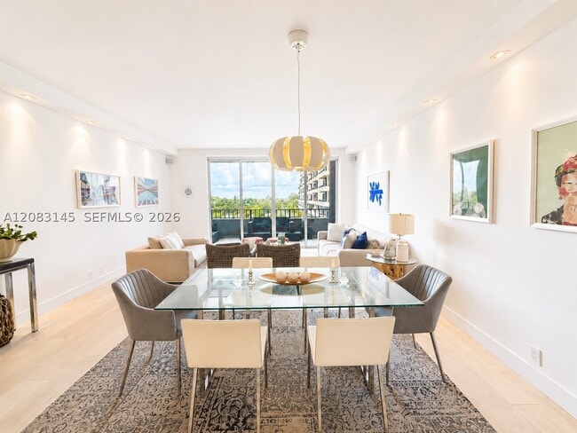 Building Photo - 151 Crandon Blvd