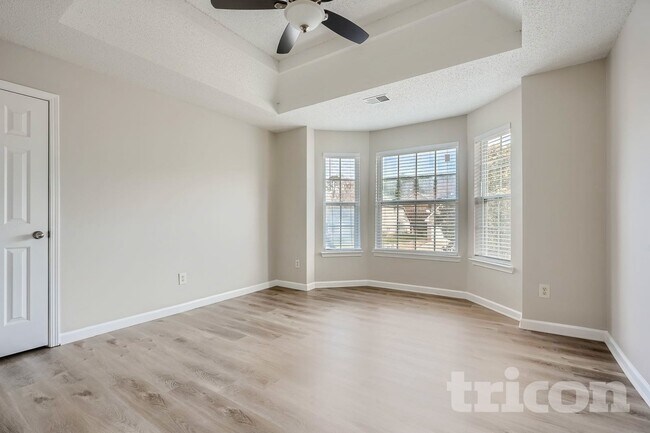 Building Photo - 712 Walton Dr