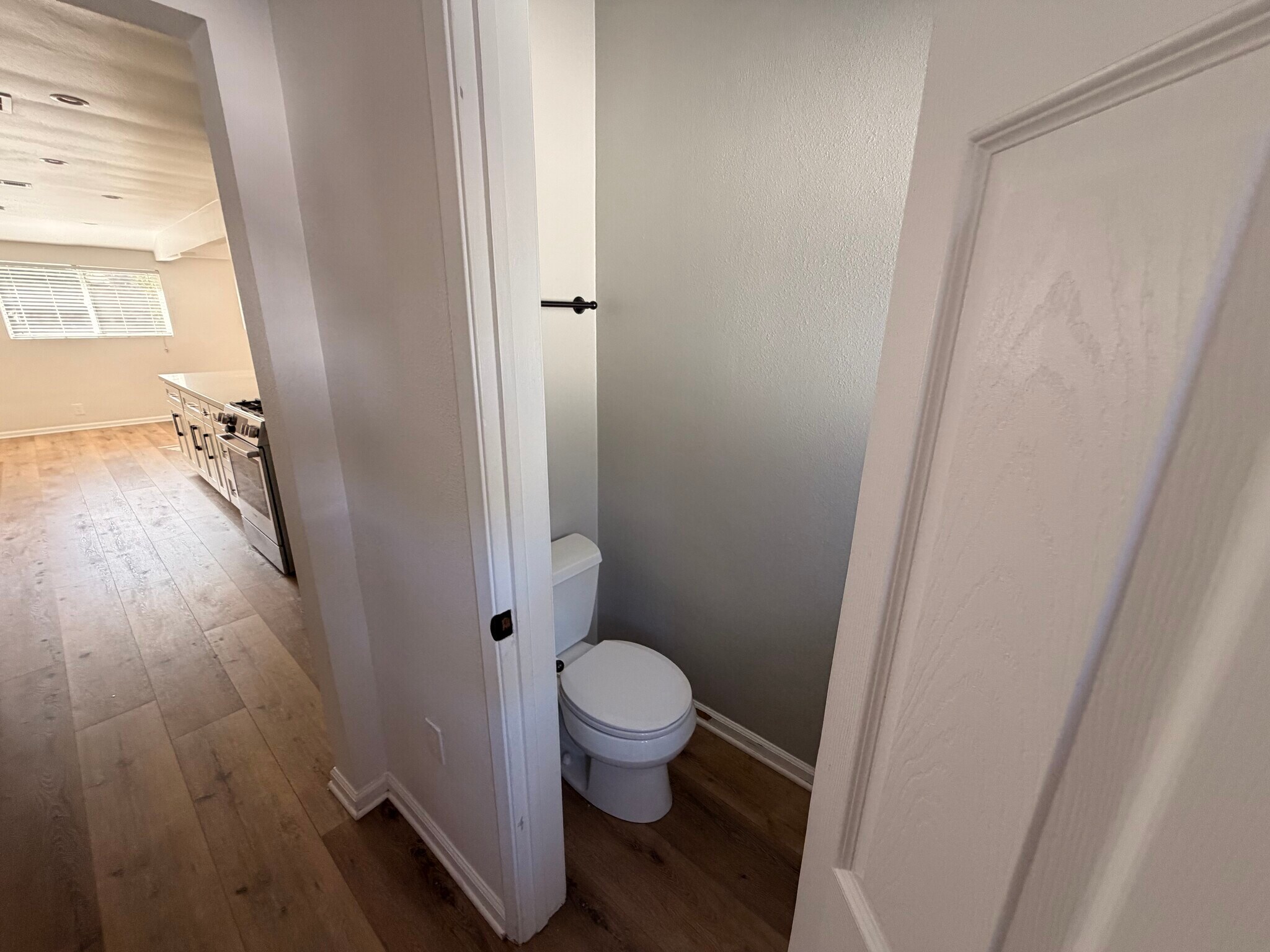 Building Photo - 5840 Allott Ave