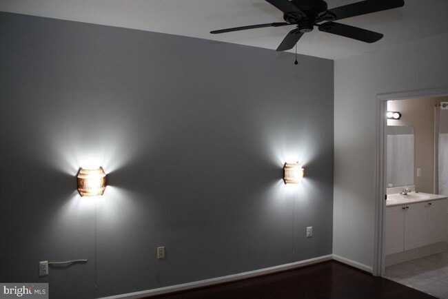 Building Photo - 4561 Strutfield Ln